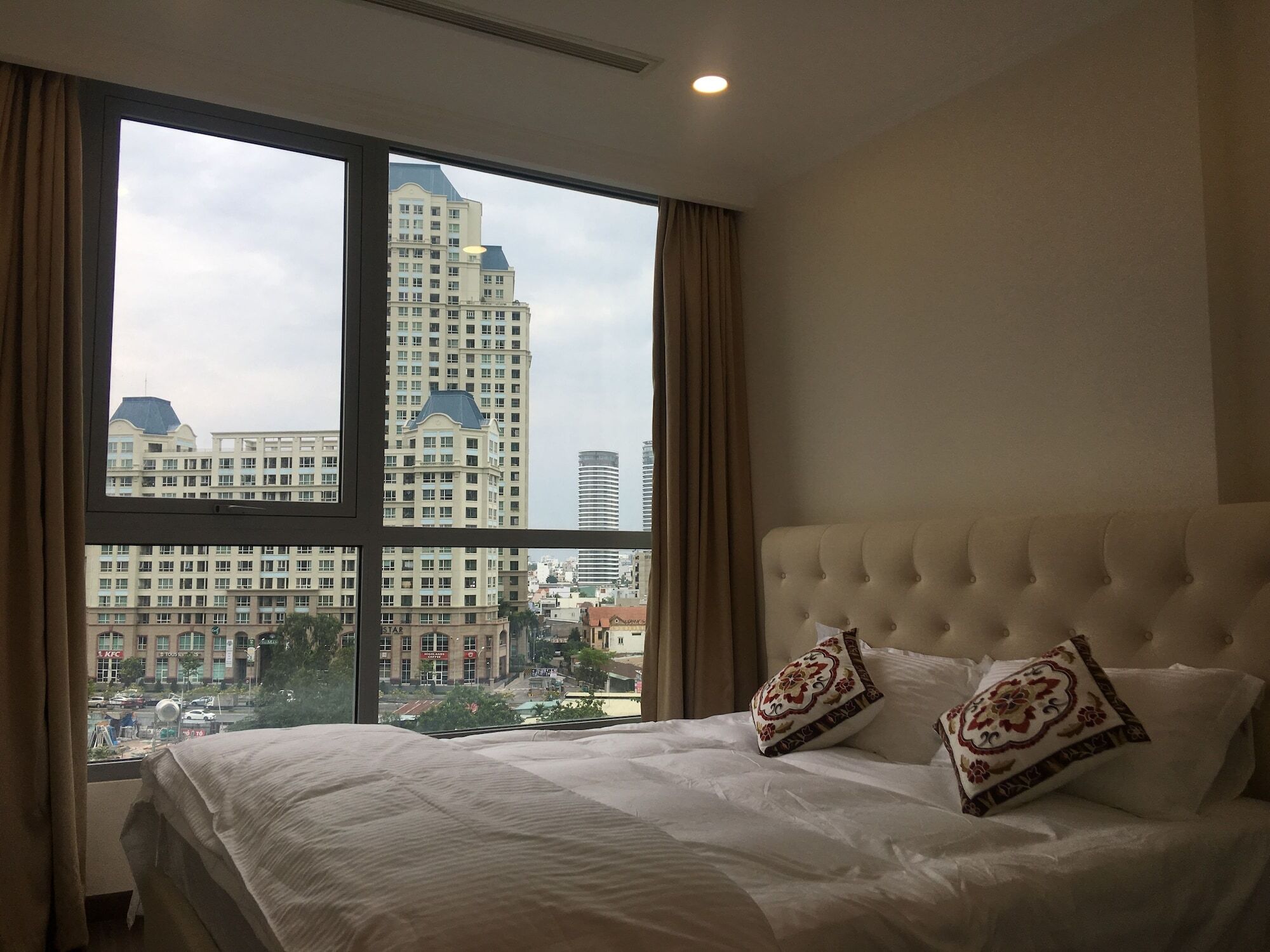 Vinhomes Central Park Jack Hai Luxury Service Apartment Ho Chi Minh City Exterior photo